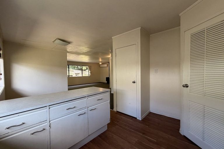 Photo of property in 2/35 Palliser Lane, Browns Bay, Auckland, 0630