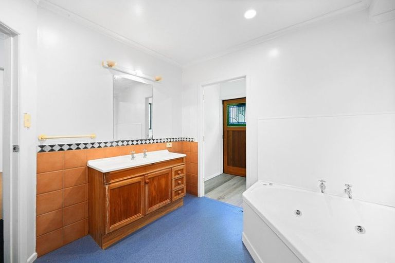 Photo of property in 33 Frederick Drive, Dinsdale, Hamilton, 3204