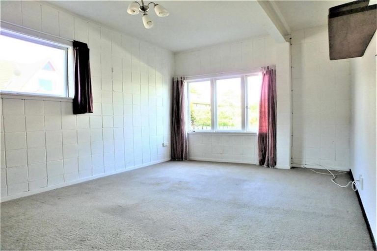 Photo of property in 1/21 Watea Road, Torbay, Auckland, 0630