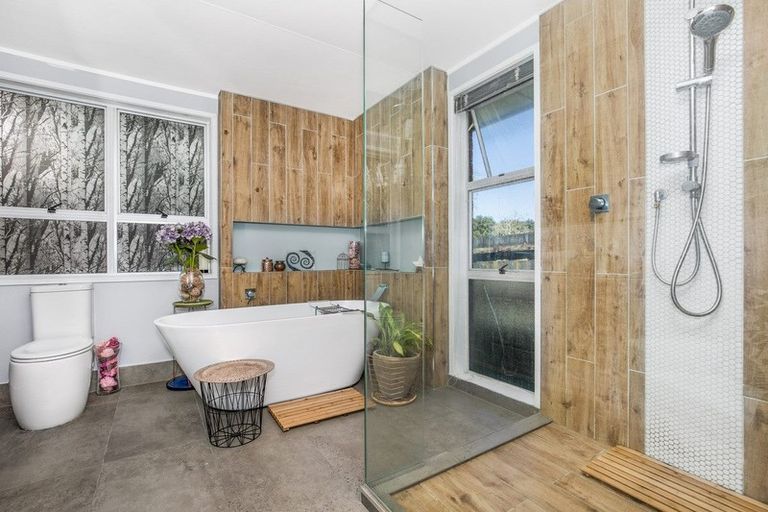 Photo of property in 81 Arimu Road, Papakura, 2110