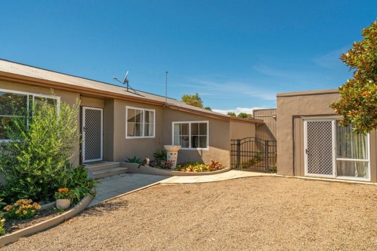 Photo of property in 13 Cook Drive, Whitianga, 3510