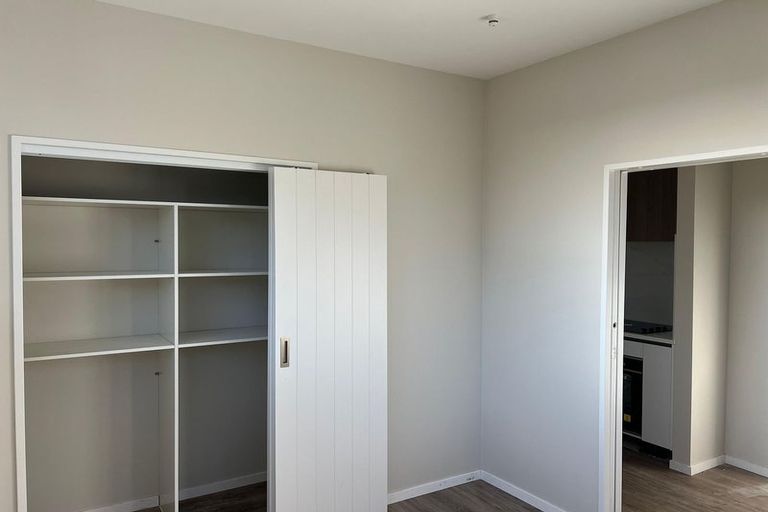 Photo of property in 9/88 Gloria Avenue, Te Atatu Peninsula, Auckland, 0610