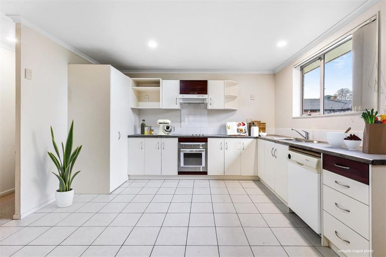 Photo of property in 30b Kayes Road, Pukekohe, 2120