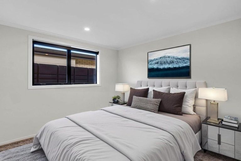 Photo of property in 23 Waruhia Crescent, Rototuna North, 3281