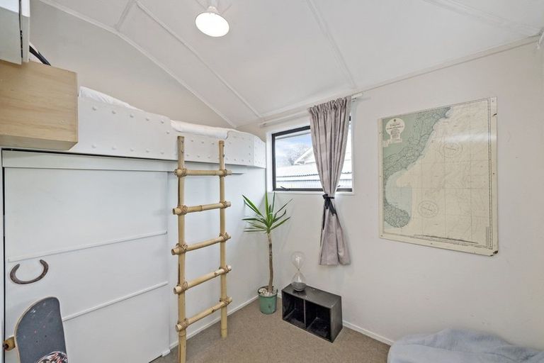Photo of property in 1 Beach Crescent, Waikuku Beach, 7473