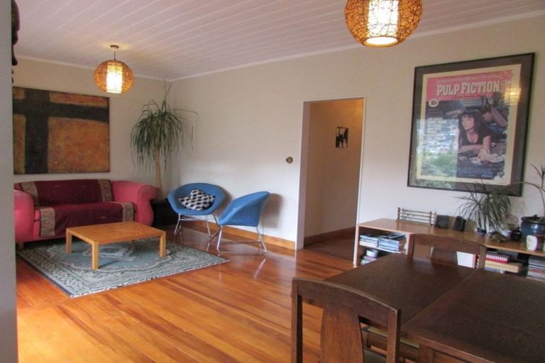 Photo of property in 24 Ticehurst Road, Lyttelton, 8082