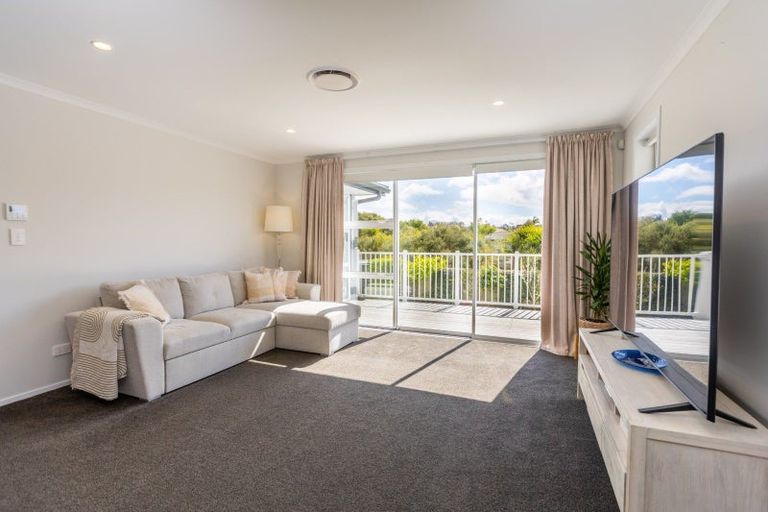 Photo of property in 27 Te Otinga Place, Pyes Pa, Tauranga, 3112