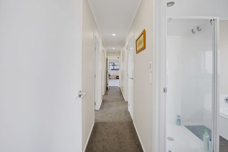 Photo of property in 48b Celia Street, Stratford, 4332