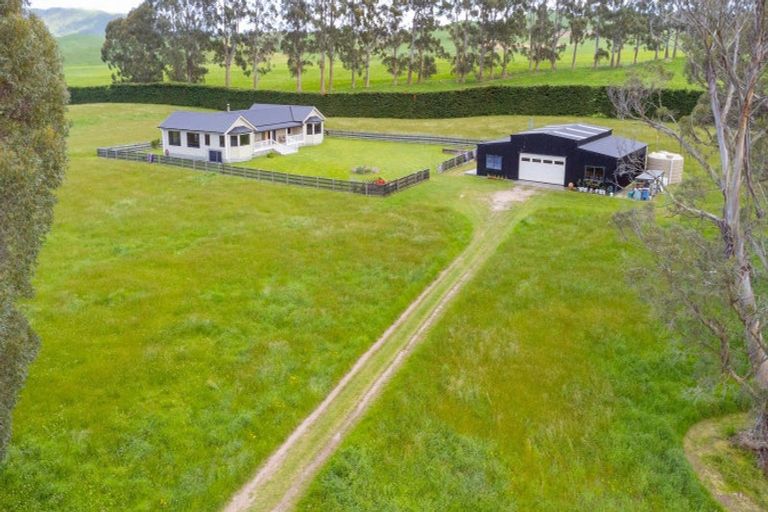 Photo of property in 736 Tukairangi Road, Kinloch, Taupo, 3385