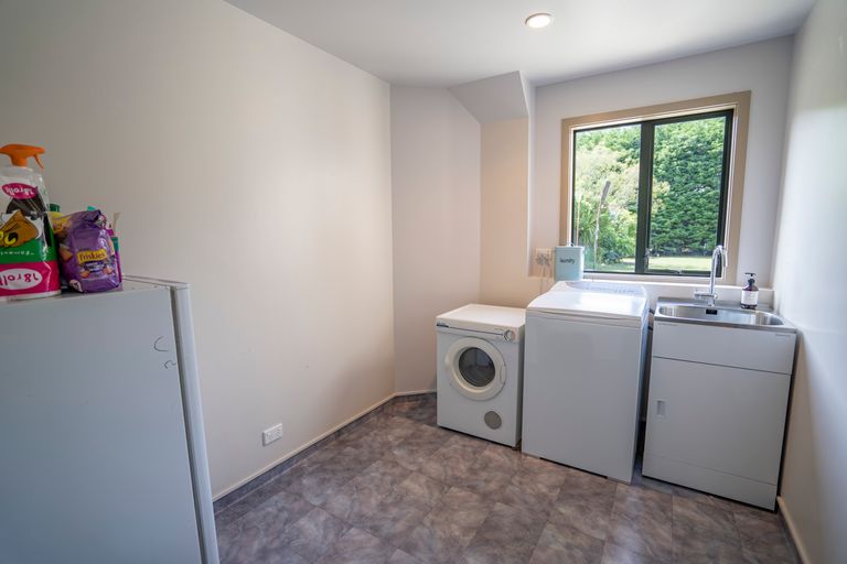 Photo of property in 5 Raeburn Avenue, Otatara, Invercargill, 9879