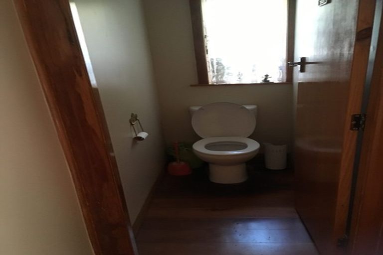 Photo of property in 19 Willowbank Road, Tawa, Wellington, 5028