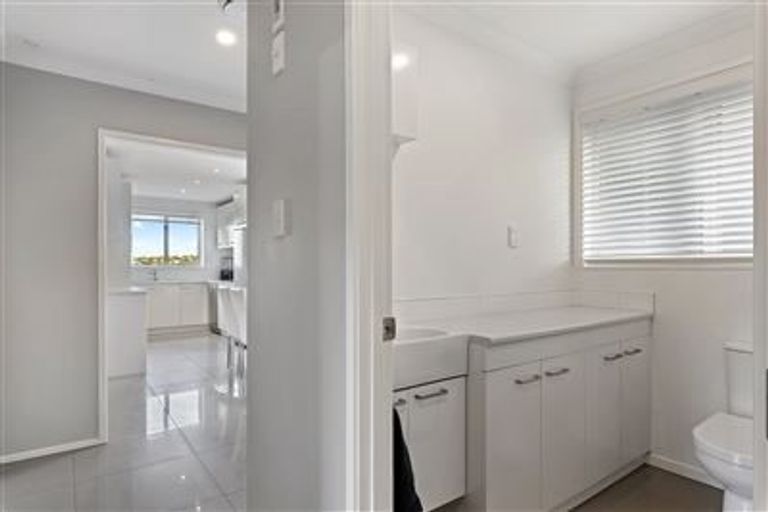 Photo of property in 41 Killarney Avenue, Torbay, Auckland, 0630