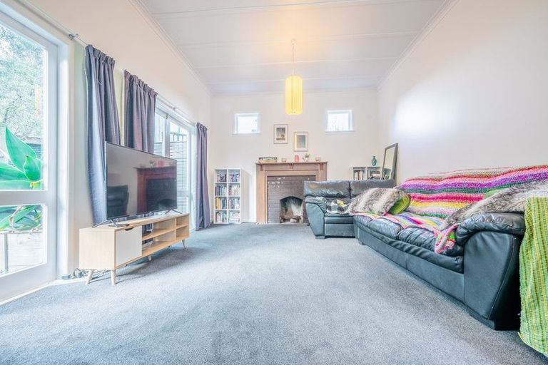 Photo of property in 4a Rata Road, Stanmore Bay, Whangaparaoa, 0932