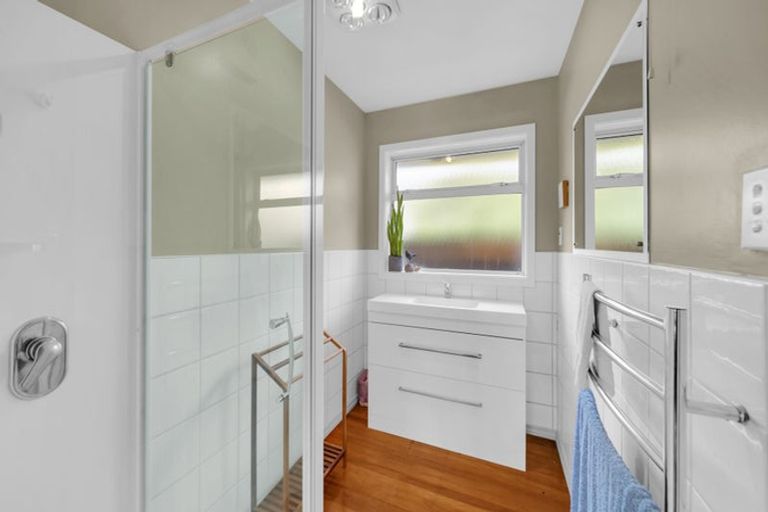 Photo of property in 32 Coniston Avenue, Ilam, Christchurch, 8041