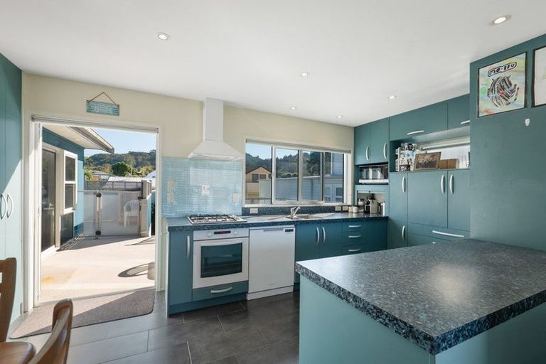Photo of property in 3 Savage Avenue, Waihi Beach, 3611