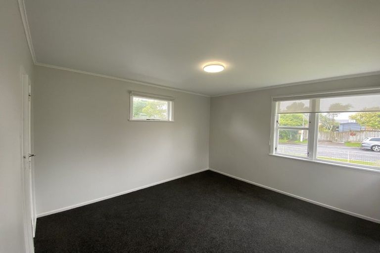 Photo of property in 20a Nile Road, Kelston, Auckland, 0602