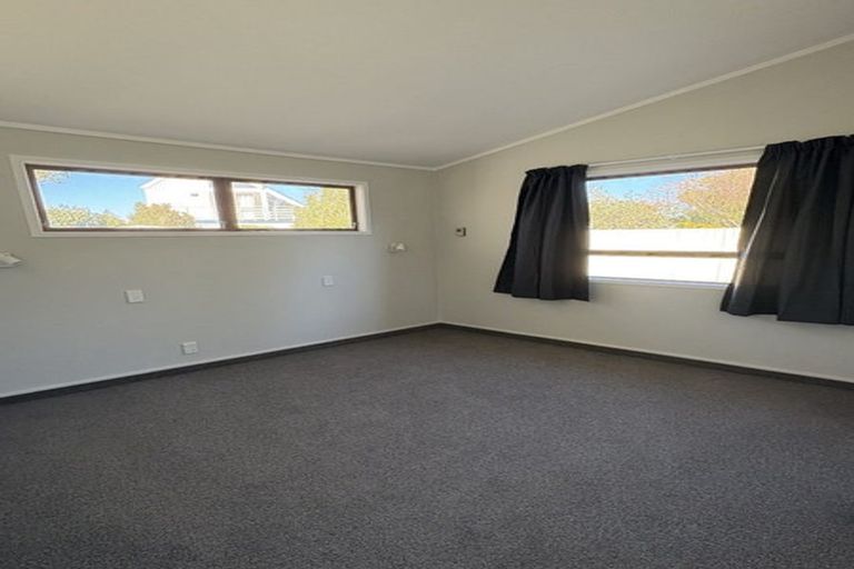 Photo of property in 39 Upham Crescent, Taradale, Napier, 4112
