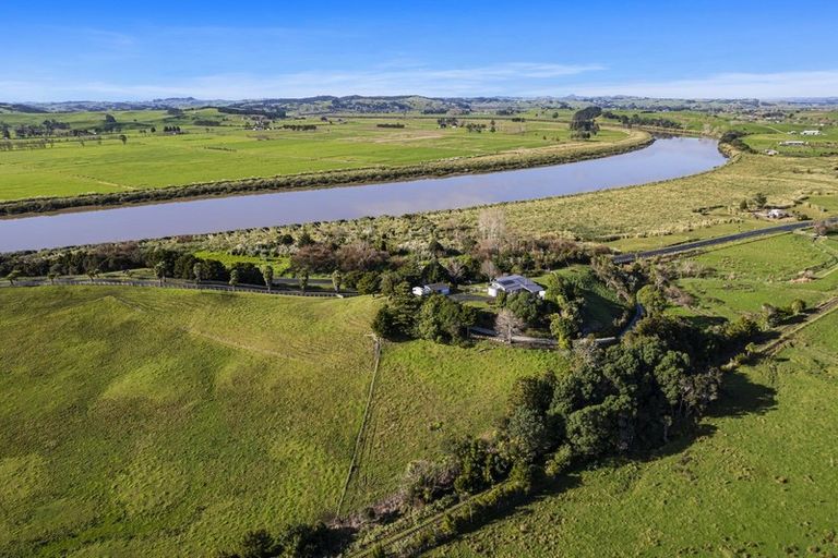 Photo of property in 4988 State Highway 14, Awakino Point, Dargaville, 0372