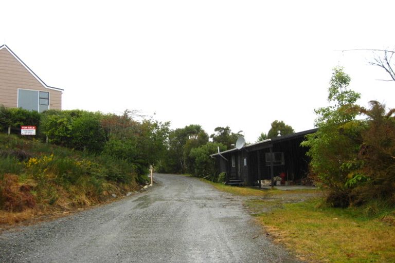 Photo of property in 21 Johns Road, Moana, 7872