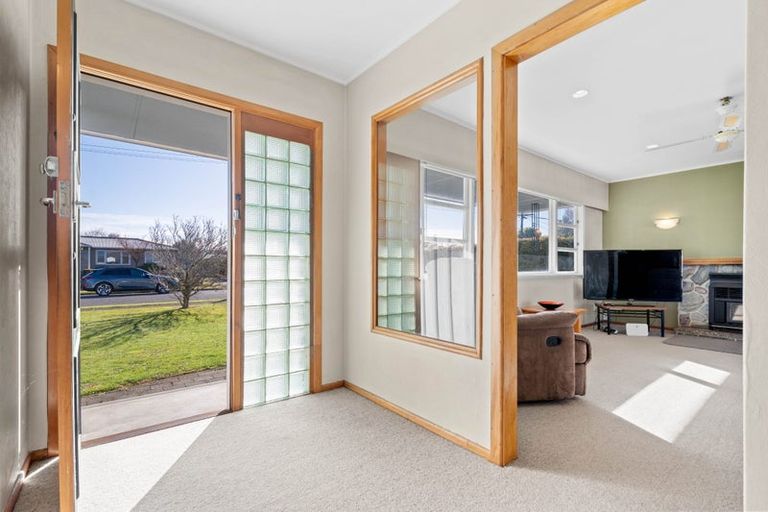 Photo of property in 6 Hobson Place, Solway, Masterton, 5810