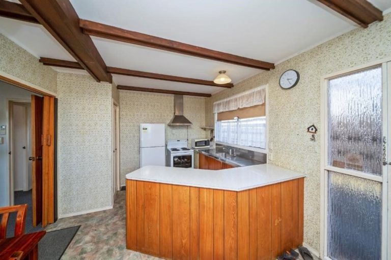 Photo of property in 5 Union Street, Merrilands, New Plymouth, 4312