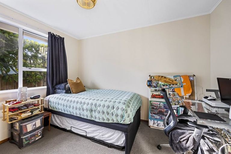 Photo of property in 71 Marama Crescent, Spotswood, New Plymouth, 4310