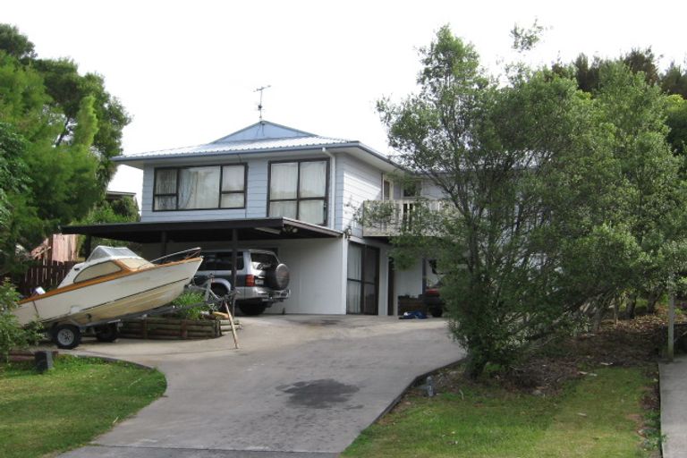 Photo of property in 10 Midgley Road, West Harbour, Auckland, 0618