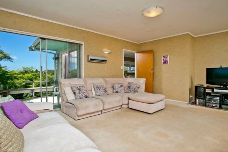 Photo of property in 36 Woodside Avenue, Northcote, Auckland, 0627