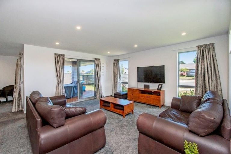 Photo of property in 2 Charlbury Drive, Rolleston, 7615