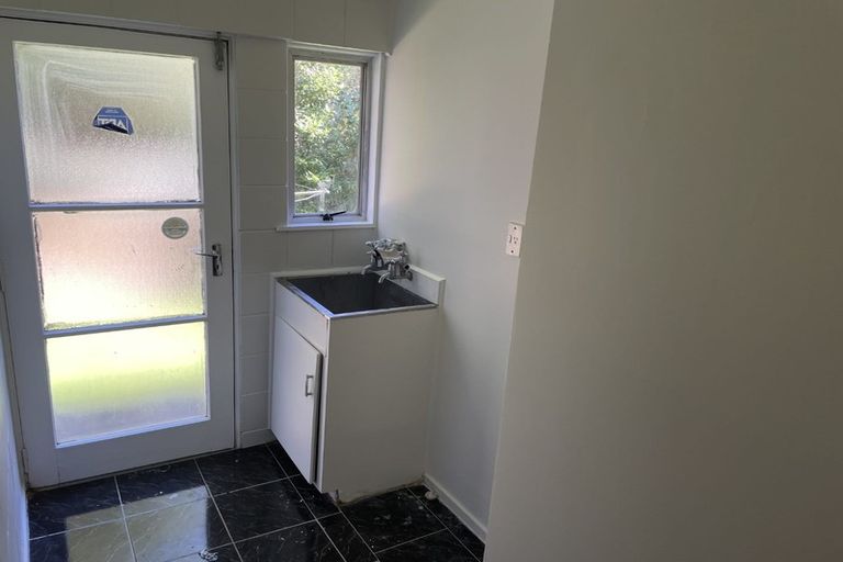 Photo of property in 2/10 Woodvale Road, Glen Eden, Auckland, 0602