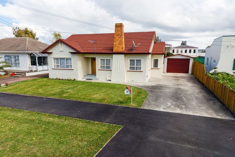 Photo of property in 13 Bell Street, Hamilton East, Hamilton, 3216