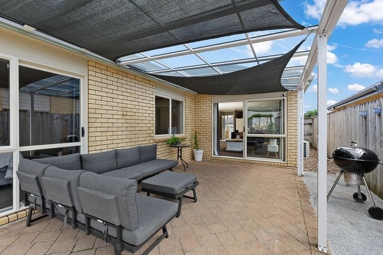 Photo of property in 10 Peachstone Lane, Henderson, Auckland, 0612