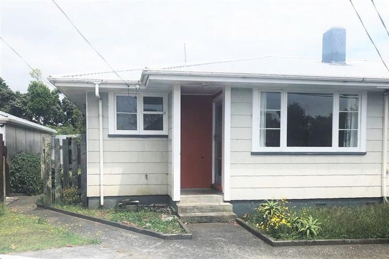 Photo of property in 1/12a Walsh Road, Westown, New Plymouth, 4310