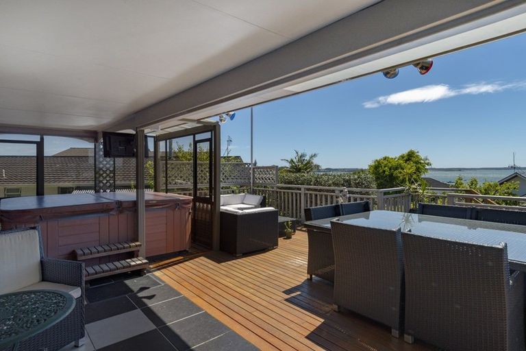 Photo of property in 33 Coppelia Avenue, Omokoroa, 3114