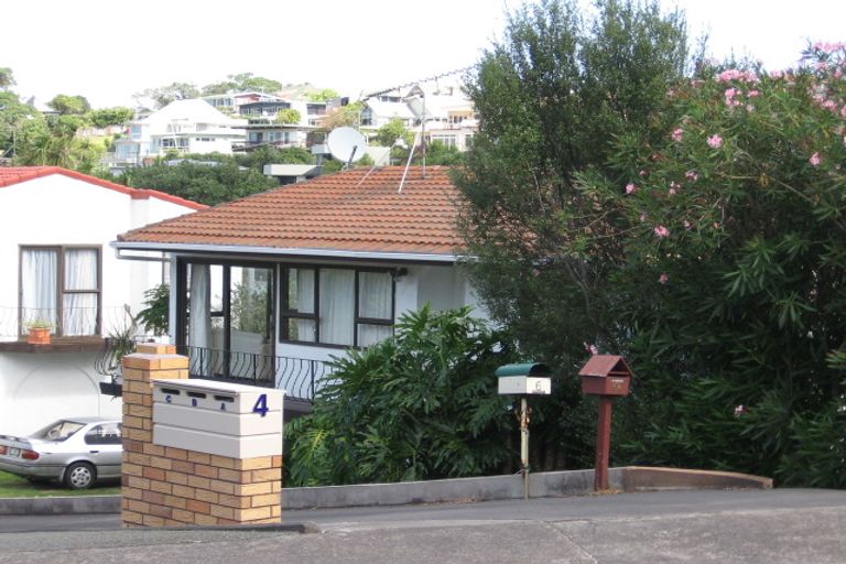 Photo of property in 1/8 Commodore Parry Road, Castor Bay, Auckland, 0620