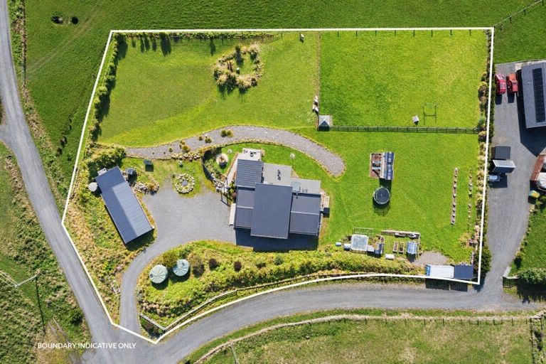 Photo of property in 206 Baker Road, Berwick Forest, Outram, 9073
