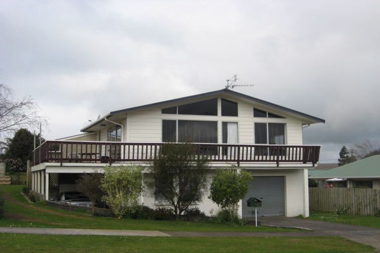 Photo of property in 23 Tiverton Crescent, Whalers Gate, New Plymouth, 4310