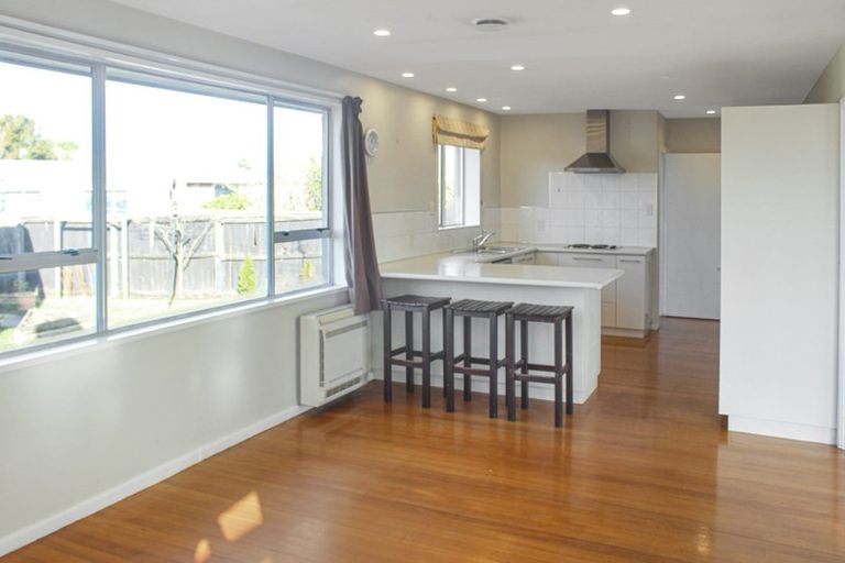 Photo of property in 30 Greendale Avenue, Avonhead, Christchurch, 8042