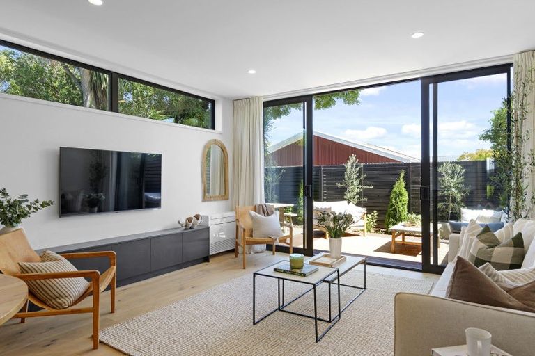 Photo of property in 1/19 Champion Street, Edgeware, Christchurch, 8013