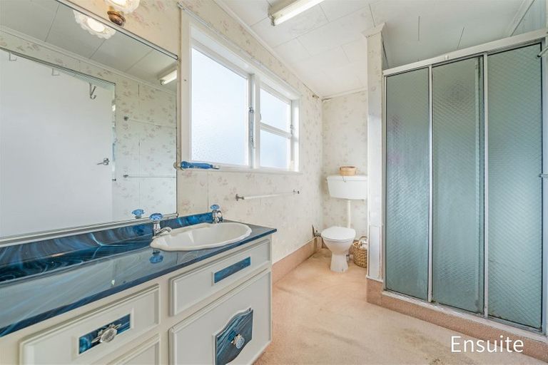 Photo of property in 12 Ross Grove, Trentham, Upper Hutt, 5018