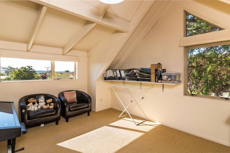 Photo of property in 2/65 Chesham Avenue, Waipahihi, Taupo, 3330