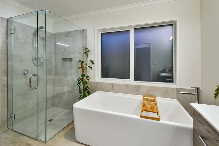 Photo of property in 64 Harriet Johnston Drive, Pokeno, 2402