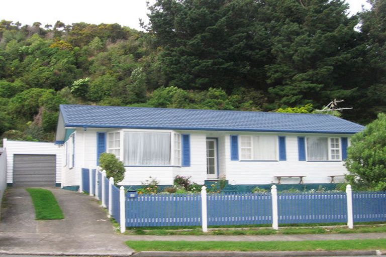 Photo of property in 35 Christchurch Crescent, Kelson, Lower Hutt, 5010