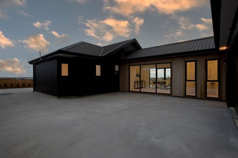 Photo of property in 23 Anehana Place, Stanmore Bay, Whangaparaoa, 0932