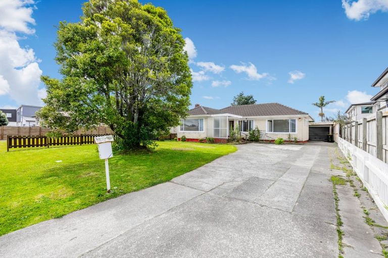Photo of property in 76 Mclean Avenue, Papatoetoe, Auckland, 2025
