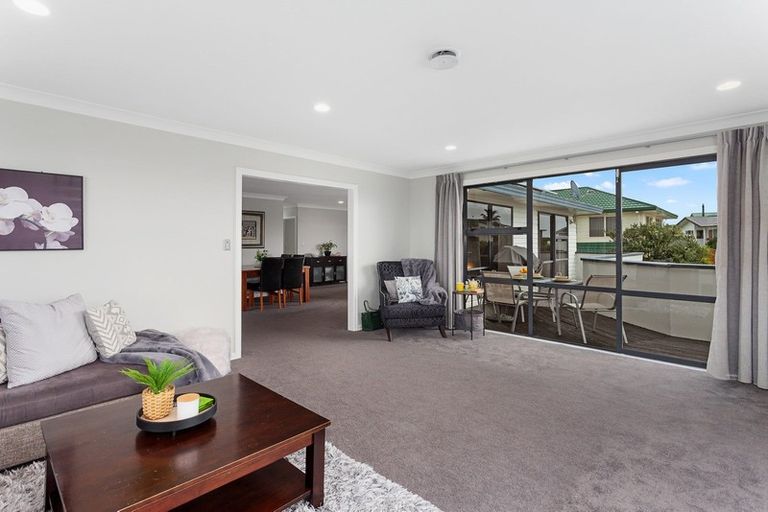 Photo of property in 2 Panorama Place, Coastlands, Whakatane, 3120