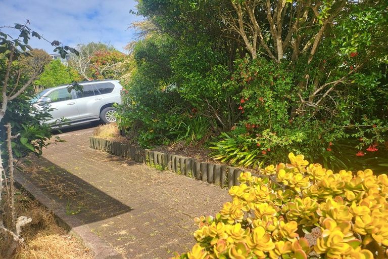 Photo of property in 5 Elizabeth Place, Mairangi Bay, Auckland, 0630