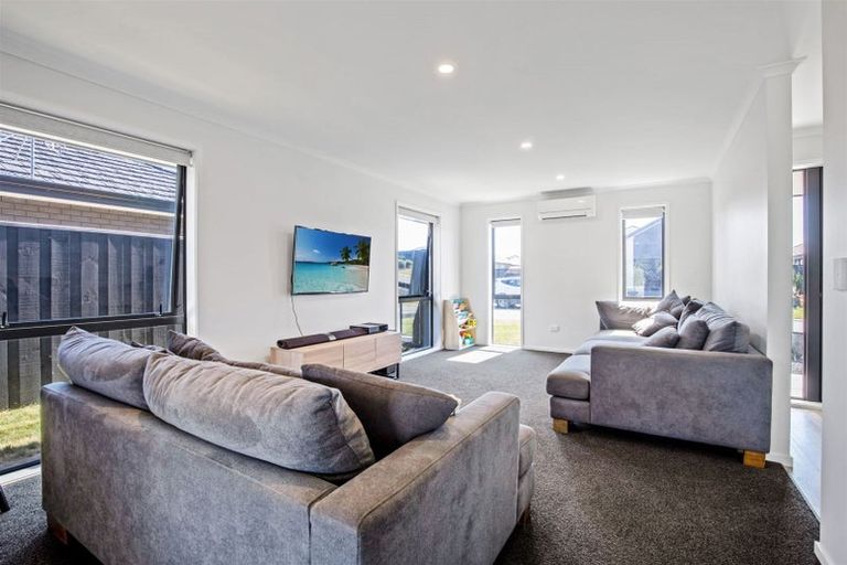 Photo of property in 16 Wigmore Crescent, Rolleston, 7615