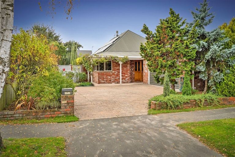 Photo of property in 12 Rempstone Drive, Halswell, Christchurch, 8025