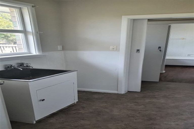 Photo of property in 5 Prestons Road, Redwood, Christchurch, 8051